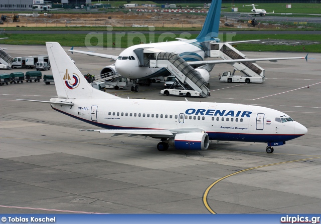 VP-BPF, Boeing 737-500, Orenair