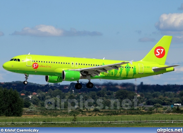 VQ-BDF, Airbus A320-200, S7 Siberia Airlines