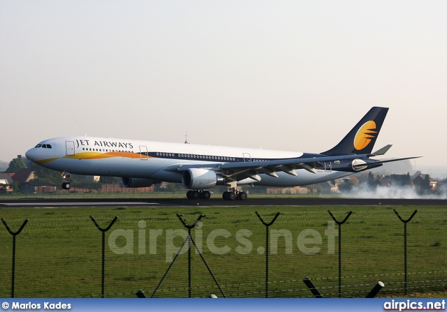 VT-JWU, Airbus A330-300, Jet Airways