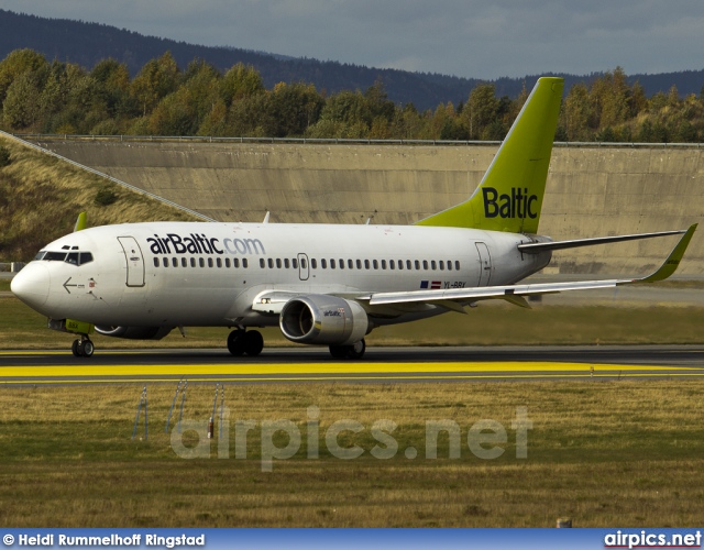 YL-BBX, Boeing 737-300, Air Baltic