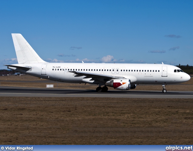 YL-LCC, Airbus A320-200, Smartlynx Airlines