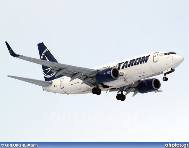 YR-BGF, Boeing 737-700, Tarom