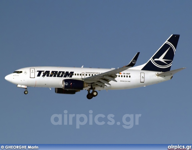 YR-BGF, Boeing 737-700, Tarom