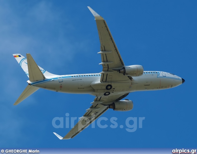 YR-BGG, Boeing 737-700, Tarom