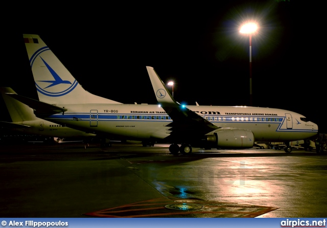 YR-BGG, Boeing 737-700, Tarom