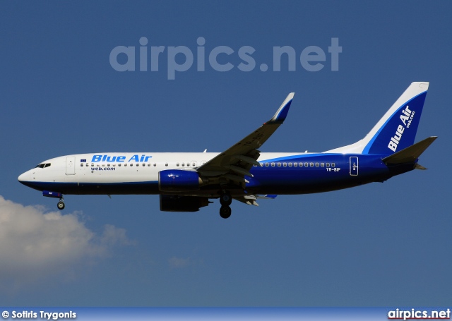 YR-BIF, Boeing 737-800, Blue Air