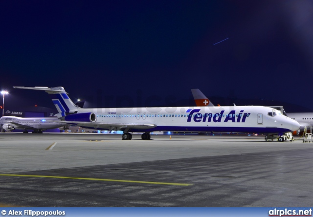 YR-MDK, McDonnell Douglas MD-82, Tend Air