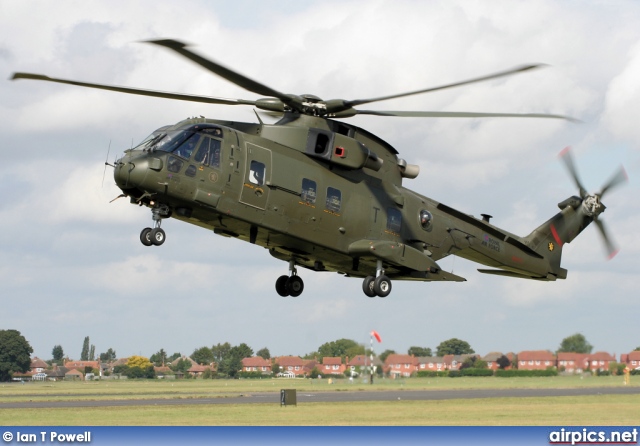 ZJ135, Westland Merlin HC.3, Royal Air Force