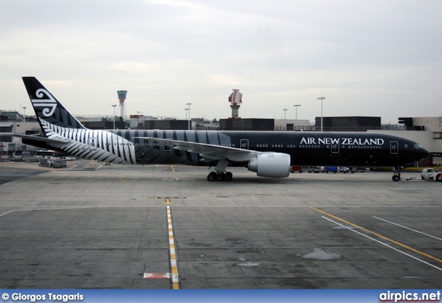 ZK-OKQ, Boeing 777-300ER, Air New Zealand