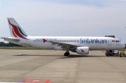 4R-ABO, Airbus A320-200, SriLankan