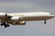 A6-EHC, Airbus A340-500, Etihad Airways