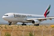 A6-EKS, Airbus A330-200, Emirates