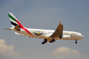 A6-EKU, Airbus A330-200, Emirates