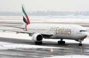 A6-EMV, Boeing 777-300, Emirates