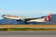 A7-AEM, Airbus A330-300, Qatar Airways