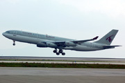 A7-HHK, Airbus A340-200, Qatar Airways