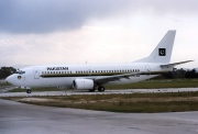 AP-BEH, Boeing 737-300, Pakistan Government
