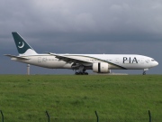 AP-BGJ, Boeing 777-200ER, Pakistan International Airlines (PIA)