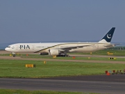 AP-BHV, Boeing 777-300ER, Pakistan International Airlines (PIA)