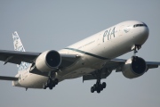 AP-BHV, Boeing 777-300ER, Pakistan International Airlines (PIA)