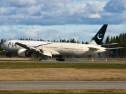 AP-BHW, Boeing 777-300ER, Pakistan International Airlines (PIA)