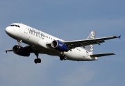 CS-TQK, Airbus A320-200, White Airways