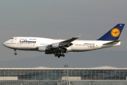 D-ABVD, Boeing 747-400, Lufthansa