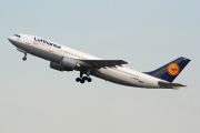 D-AIAM, Airbus A300B4-600, Lufthansa