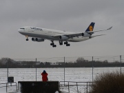 D-AIFB, Airbus A340-300, Lufthansa