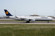 D-AIFE, Airbus A340-300, Lufthansa