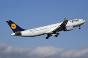 D-AIKH, Airbus A330-300, Lufthansa