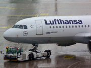 D-AIPE, Airbus A320-200, Lufthansa
