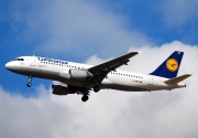 D-AIPS, Airbus A320-200, Lufthansa