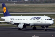 D-AIQH, Airbus A320-200, Lufthansa