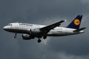 D-AKNF, Airbus A319-100, Lufthansa Italia