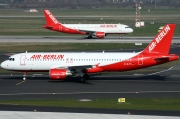 D-ALTF, Airbus A320-200, Air Berlin