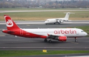 D-ALTG, Airbus A320-200, Air Berlin