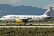 EC-KJD, Airbus A320-200, Vueling