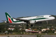 EI-IKB, Airbus A320-200, Alitalia