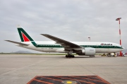 EI-ISB, Boeing 777-200ER, Alitalia