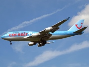 F-HLOV, Boeing 747-400, Corsairfly