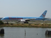 G-BYAK, Boeing 767-200, Thomsonfly