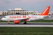 G-EZBR, Airbus A319-100, easyJet