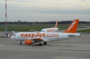 G-EZDF, Airbus A319-100, easyJet