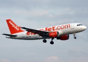 G-EZDT, Airbus A319-100, easyJet