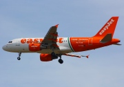 G-EZIW, Airbus A319-100, easyJet