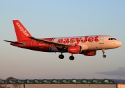 G-EZIW, Airbus A319-100, easyJet