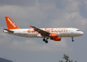 G-EZTE, Airbus A320-200, easyJet