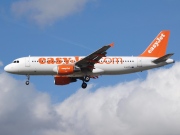 G-EZTL, Airbus A320-200, easyJet