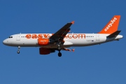 G-EZTV, Airbus A320-200, easyJet